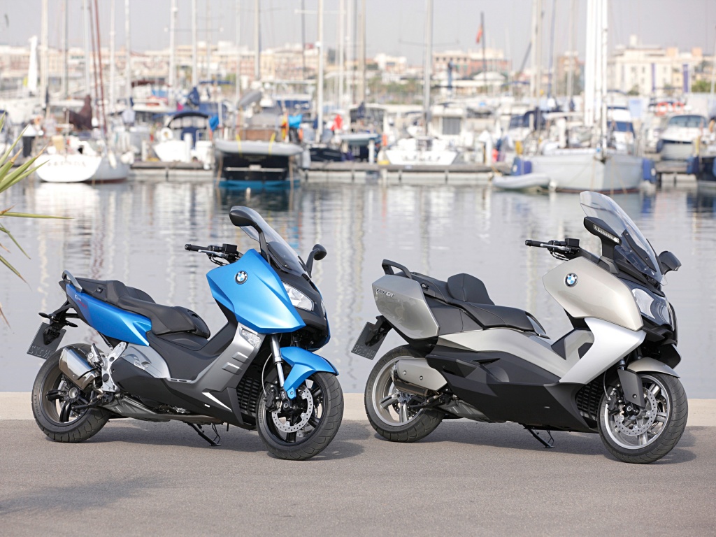 Фото скутера BMW C 650 GT